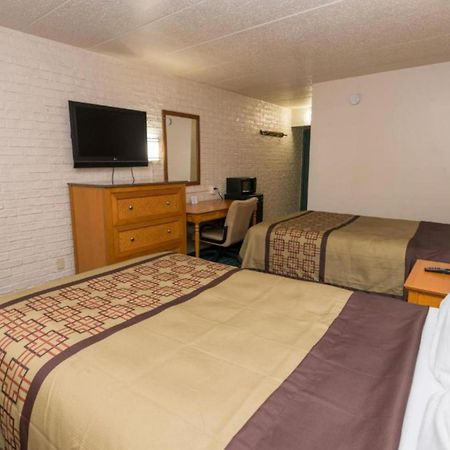 Tri-City Motel By Oyo Forest City Spindale ภายนอก รูปภาพ