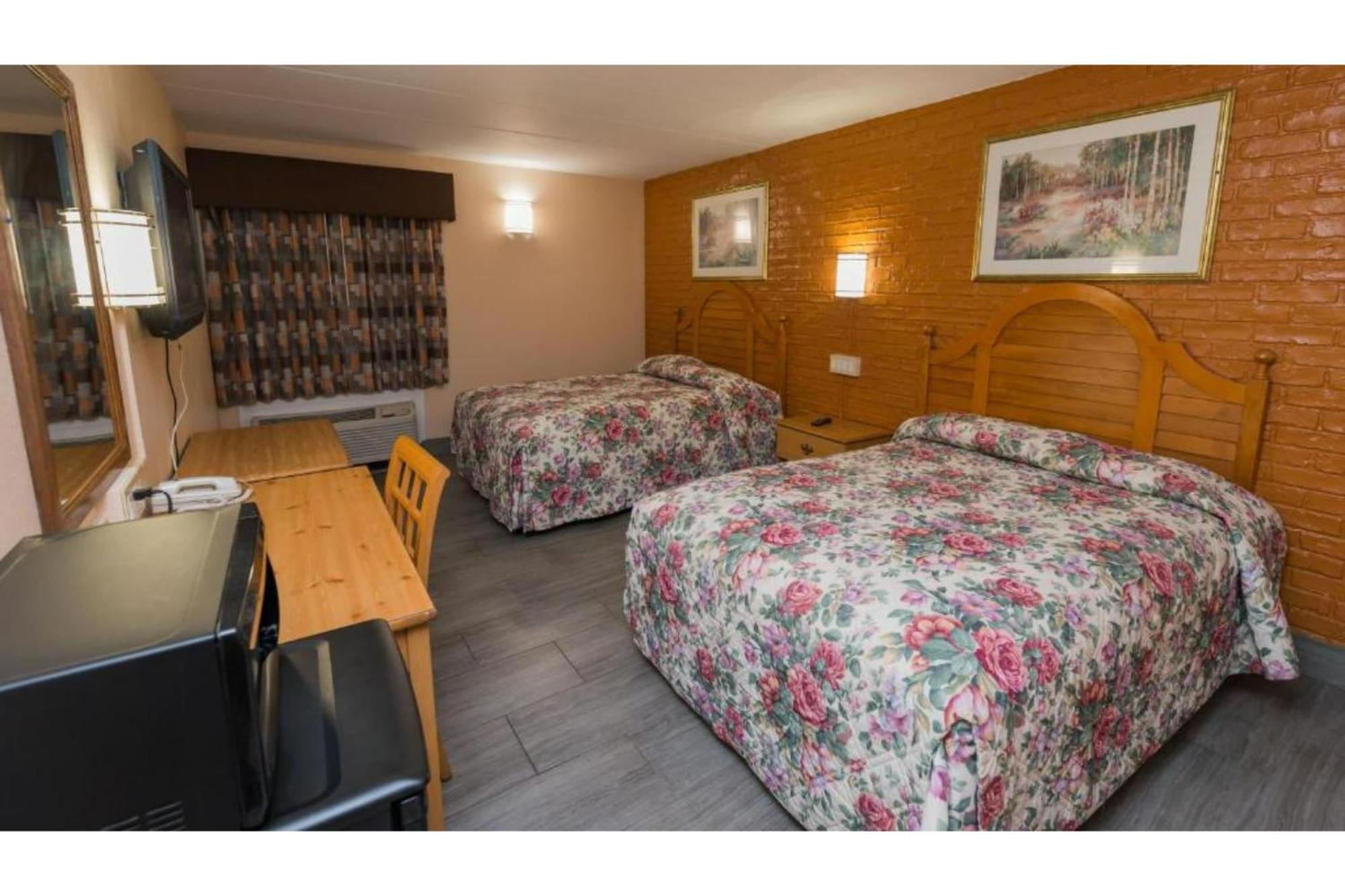 Tri-City Motel By Oyo Forest City Spindale ภายนอก รูปภาพ